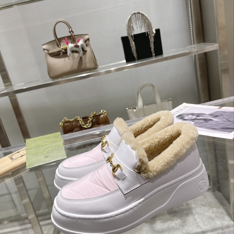 G*u*i casual shoes